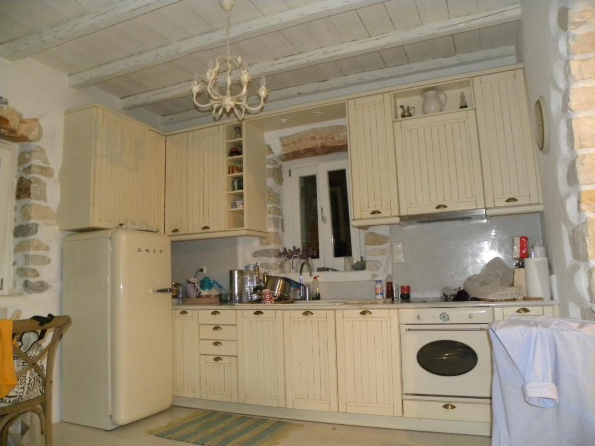 Villa Petradi Амбелас Екстериор снимка