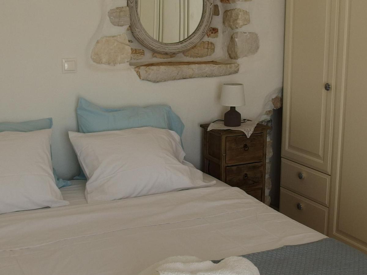 Villa Petradi Амбелас Екстериор снимка