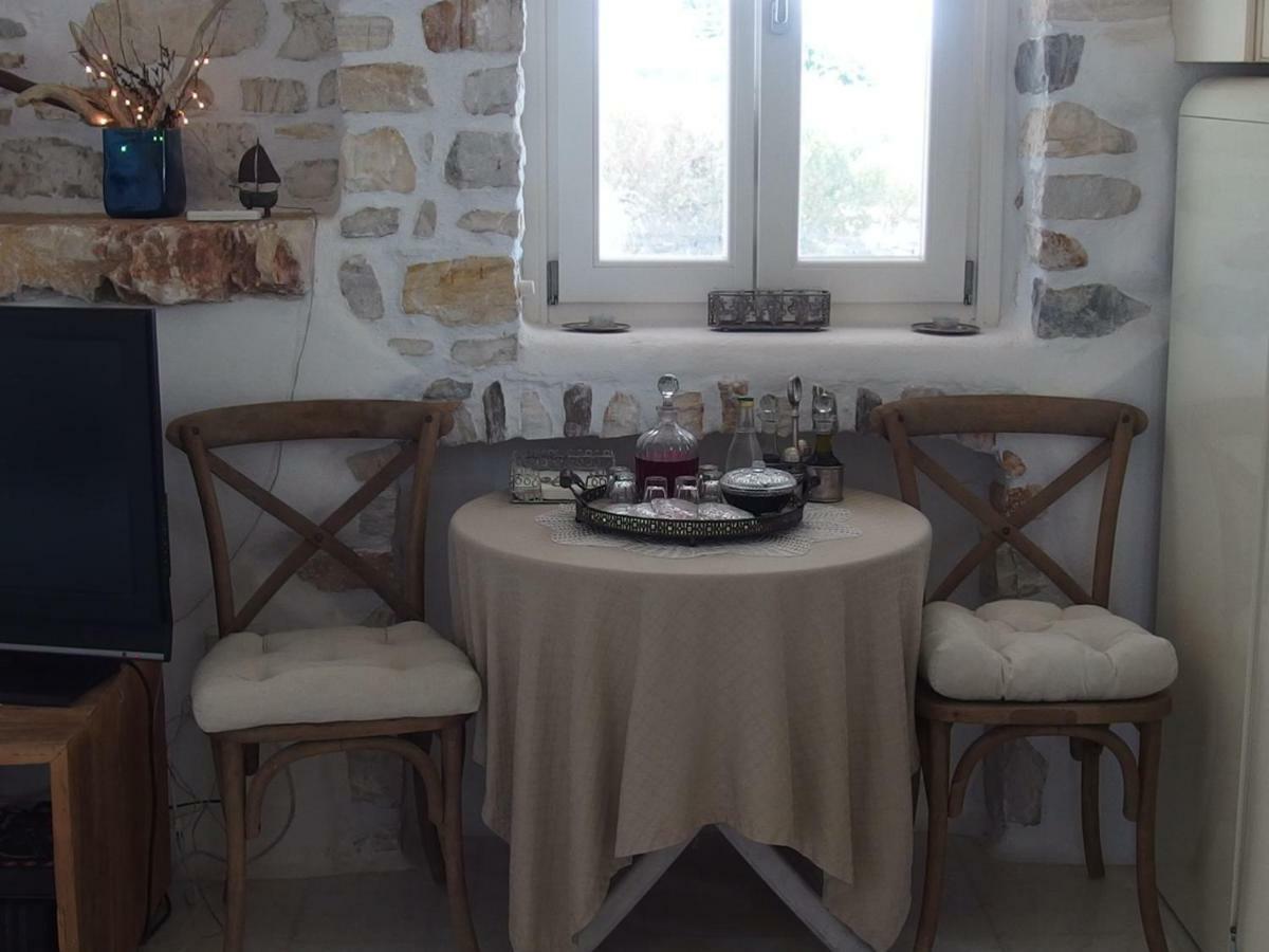 Villa Petradi Амбелас Екстериор снимка