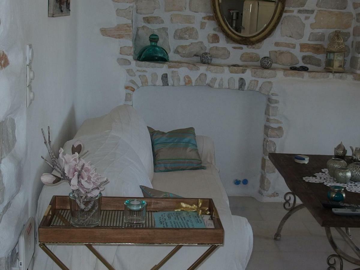Villa Petradi Амбелас Екстериор снимка