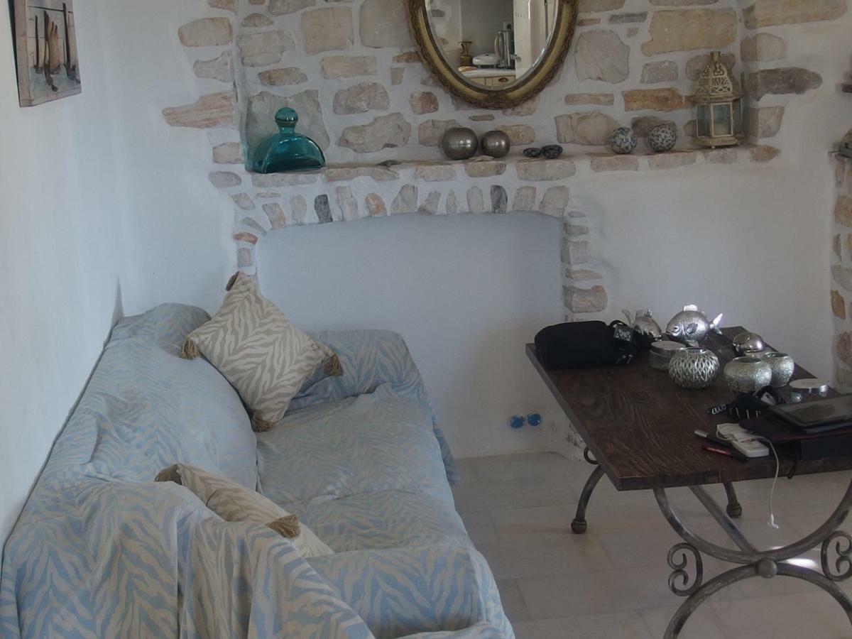 Villa Petradi Амбелас Екстериор снимка